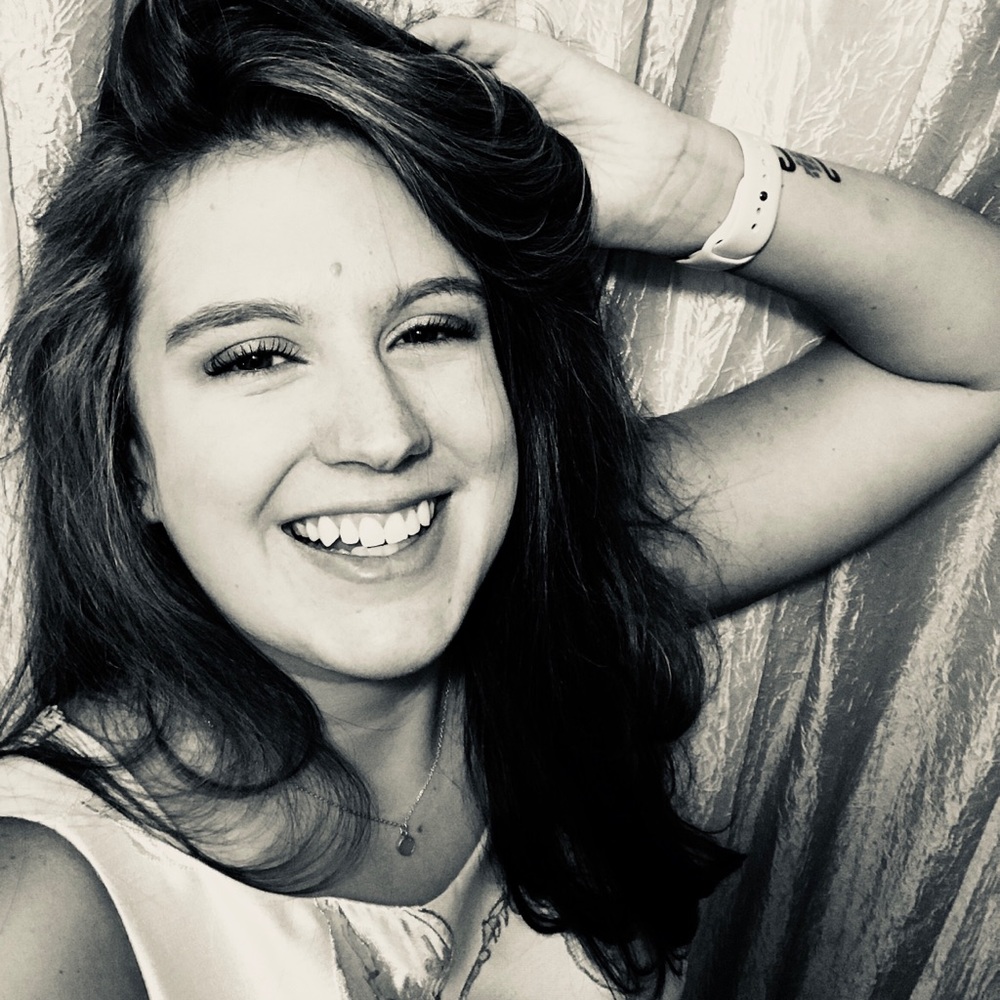 Meet your Posher, Caytlin